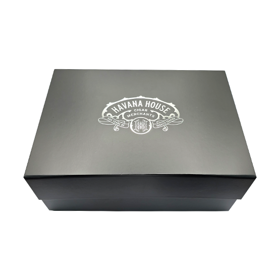 The Perfect Cigar and Royal Forest Scented Shaving Gift Box - Image 2