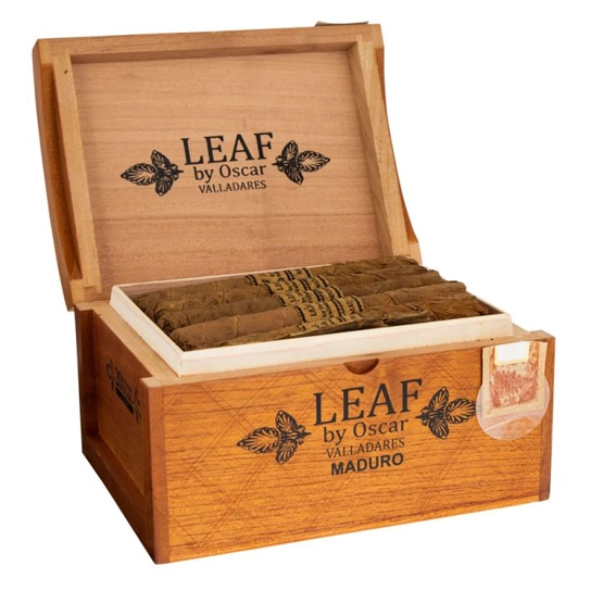 Leaf by Oscar Maduro Lancero Cigar Box of 20